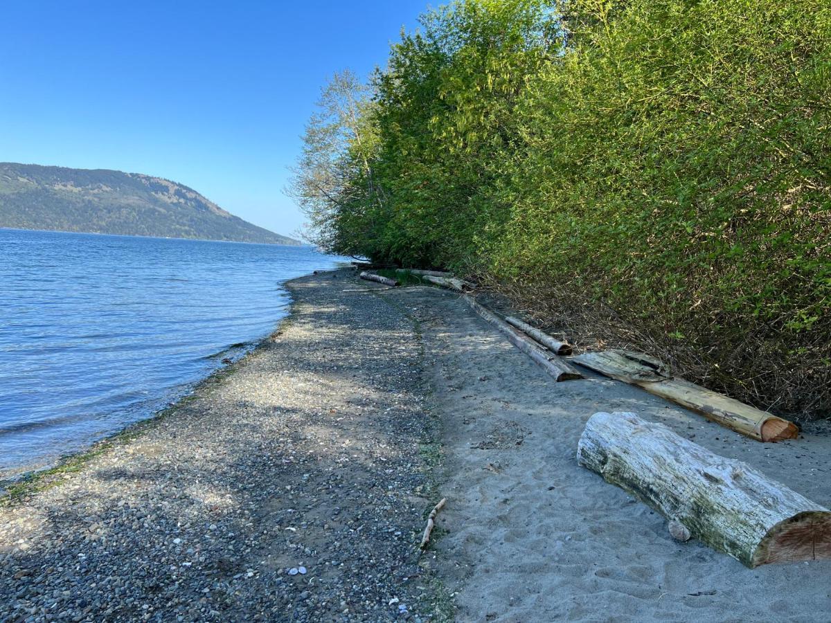 Sea And Cedar Retreat-A Home In A Tranquil Setting Cowichan Bay Extérieur photo